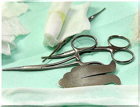 Circumcision in boys, benefits and disadvantages?