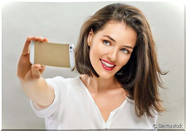 Social media pressure women to look perfect