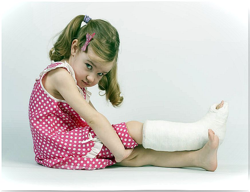 What to do if my child breaks a bone?